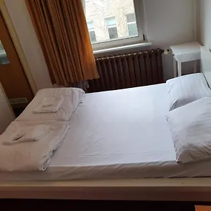 Hotel Maerkischer Hof, Berlín
